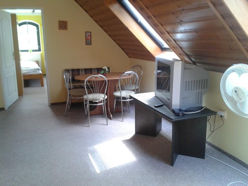 Pension.No30 Svijany Rum bild
